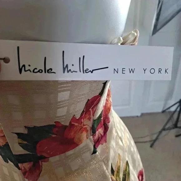 Nicole Miller New York Dress NWT Size 2 - Picture 6 of 9
